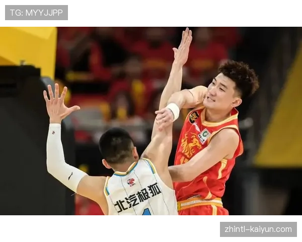 广厦豪取七连胜稳居榜首 阵容深度与末节执行力成卫冕基石 广厦豪取七连胜稳居榜首 阵容深度与末节执行力成卫冕基石