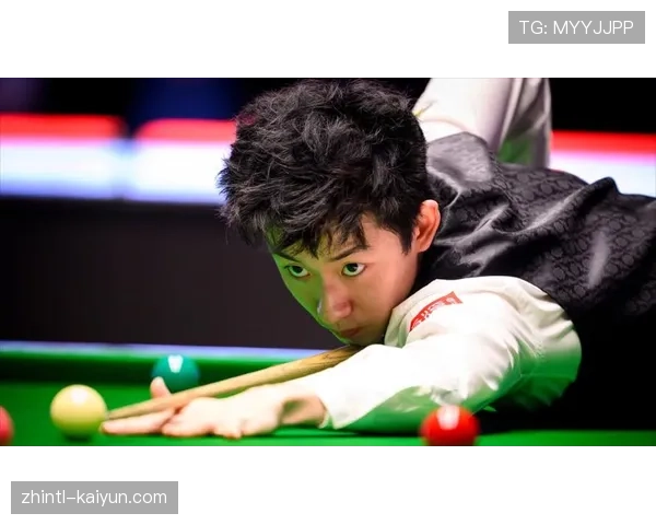 吴宜泽在中国德比中呈现压倒性优势 连续轰下单杆93分和92分迅速领先